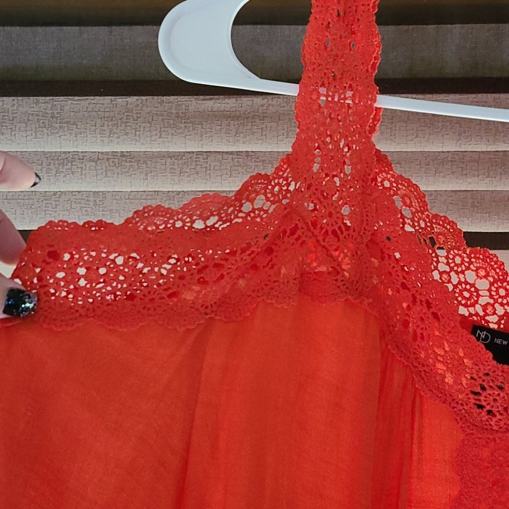 Shirt - Picture 2 of 4